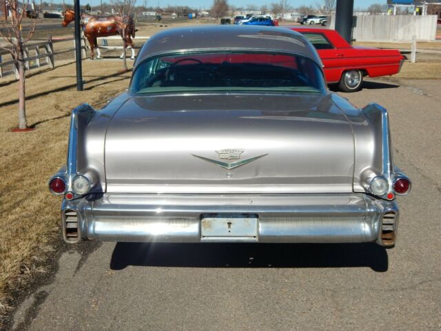 1957 Cadillac DeVille - photo 4