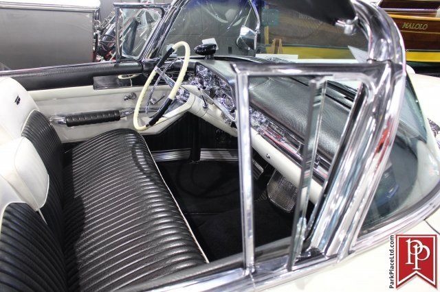 1957 Cadillac Eldorado Biarritz Convertible - photo 10