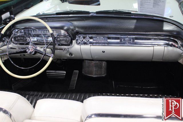 1957 Cadillac Eldorado Biarritz Convertible - photo 11