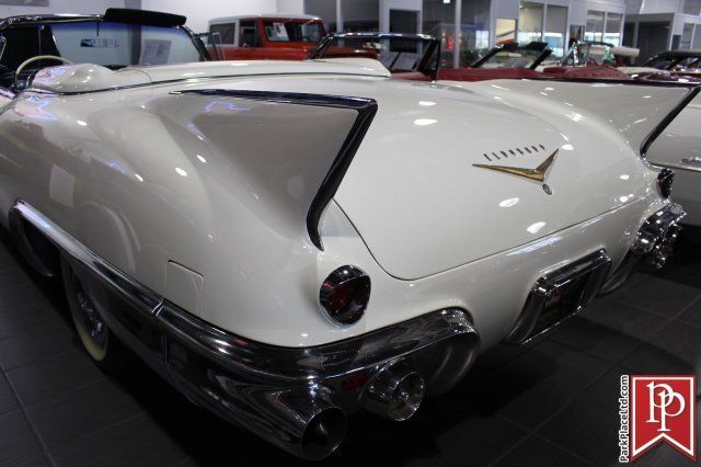 1957 Cadillac Eldorado Biarritz Convertible - photo 7