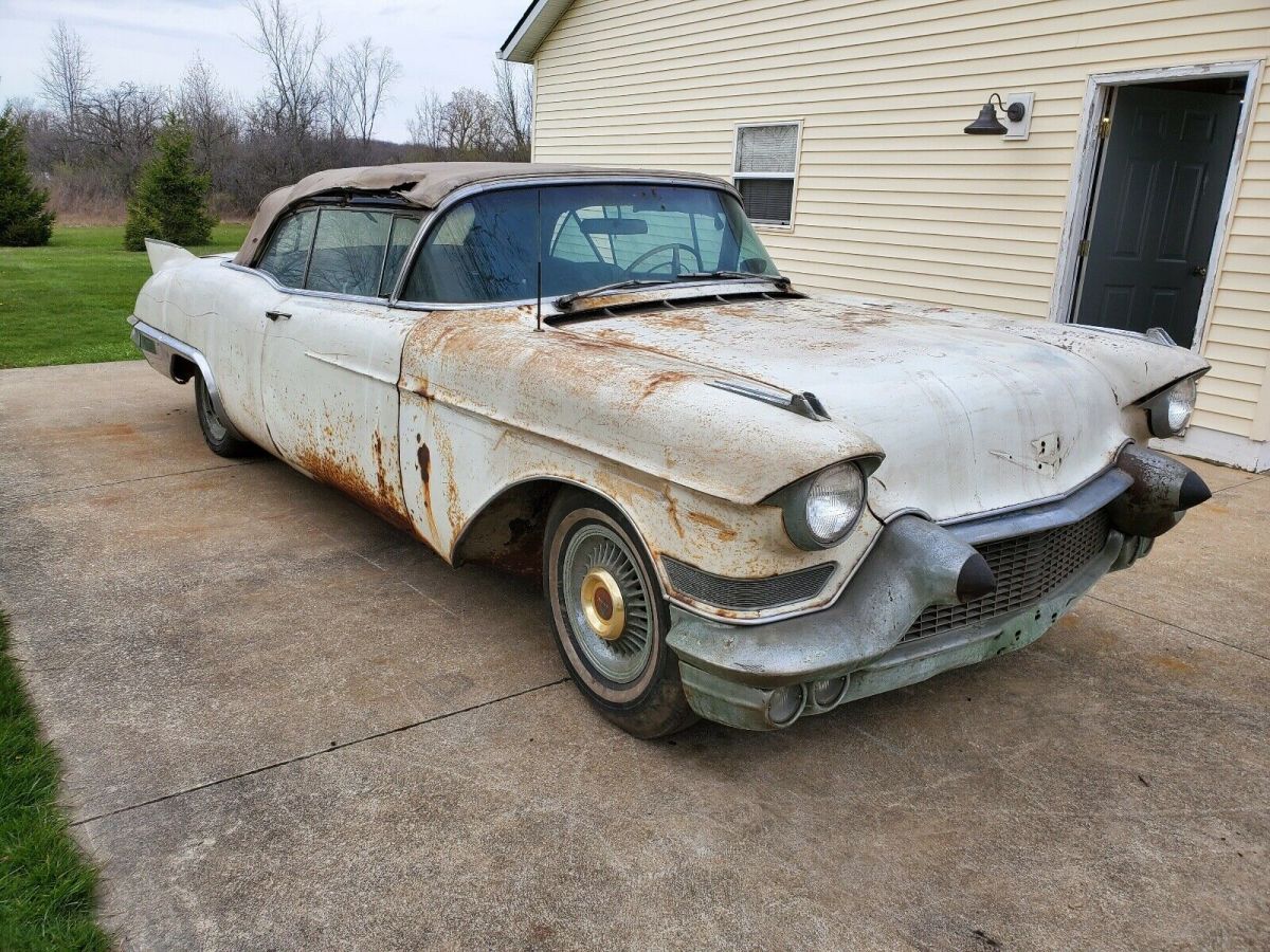 1957 Cadillac Eldorado Convertible Biarritz - photo 6