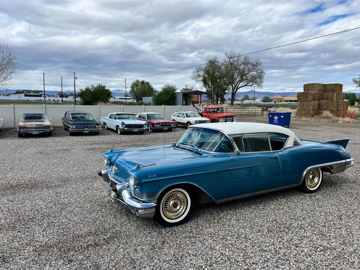 1957 Cadillac Eldorado SEVILLE - photo 2