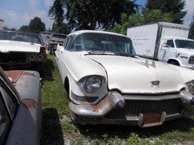 1957 Cadillac Fleetwood - photo 3
