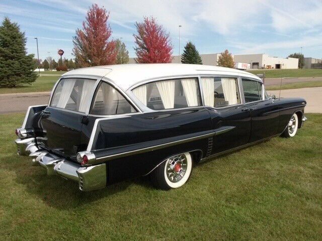 1957 Cadillac Hearse - photo 10
