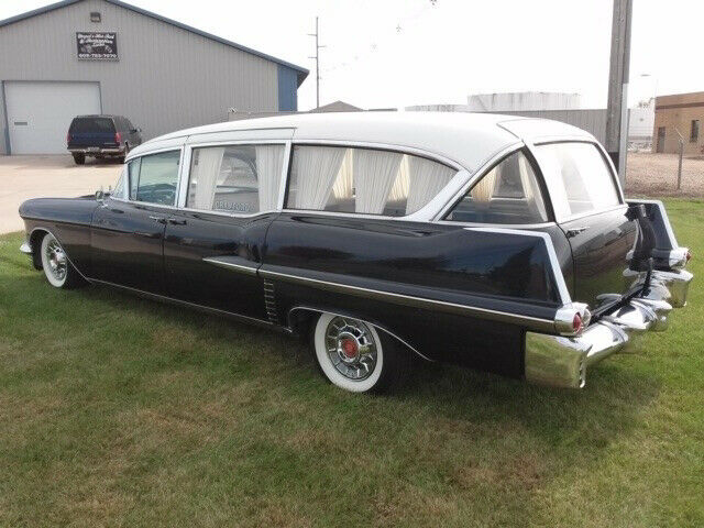 1957 Cadillac Hearse - photo 9
