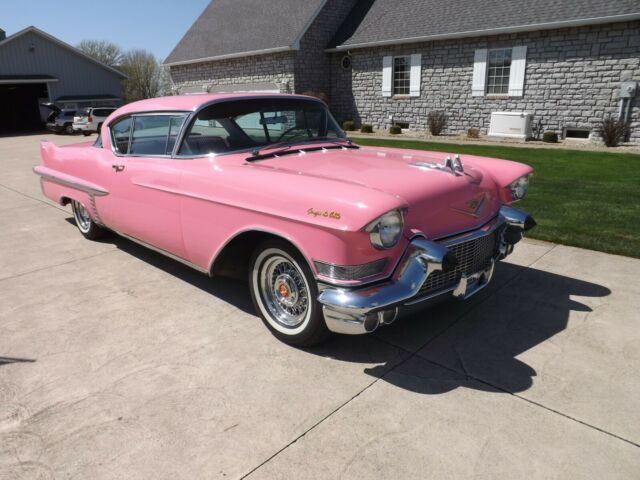 1957 Cadillac DeVille - photo 2