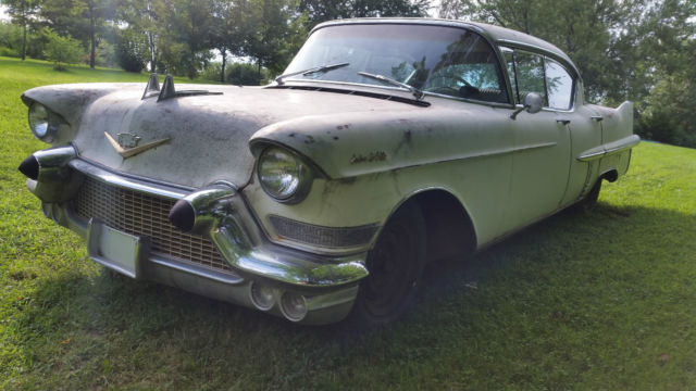 1957 Cadillac DeVille - photo 3