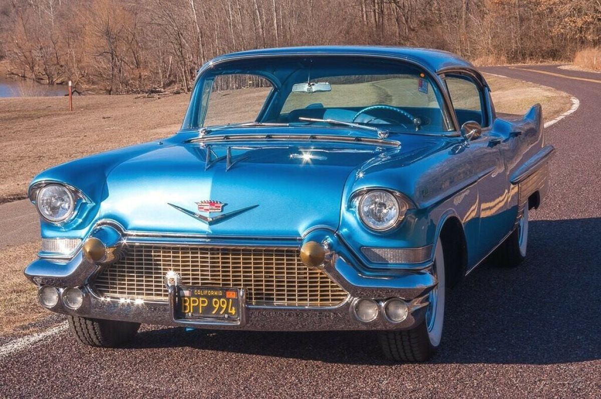 1957 Cadillac Series 60 Special Custom Sedan - photo 3