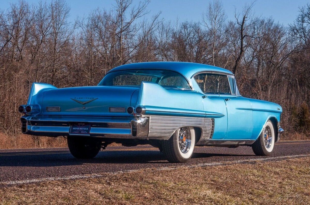1957 Cadillac Series 60 Special Custom Sedan - photo 5