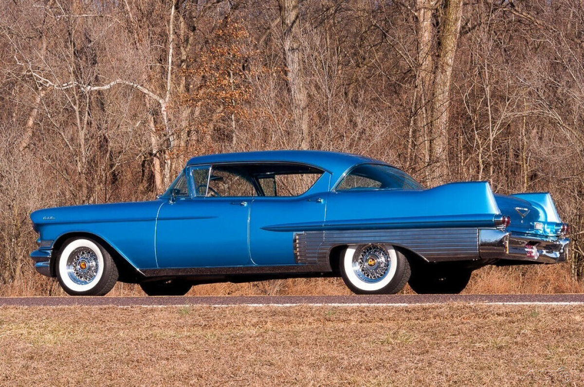 1957 Cadillac Series 60 Special Custom Sedan - photo 8