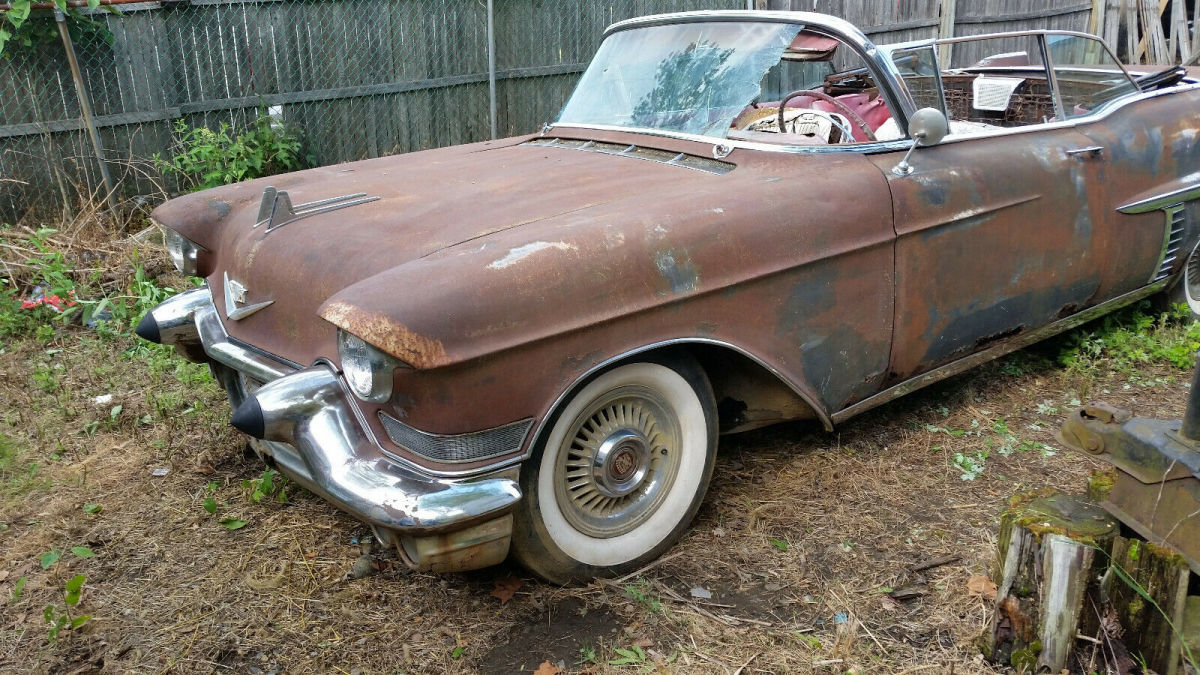 1957 Cadillac Series 62 Series 62 Convertible - photo 2