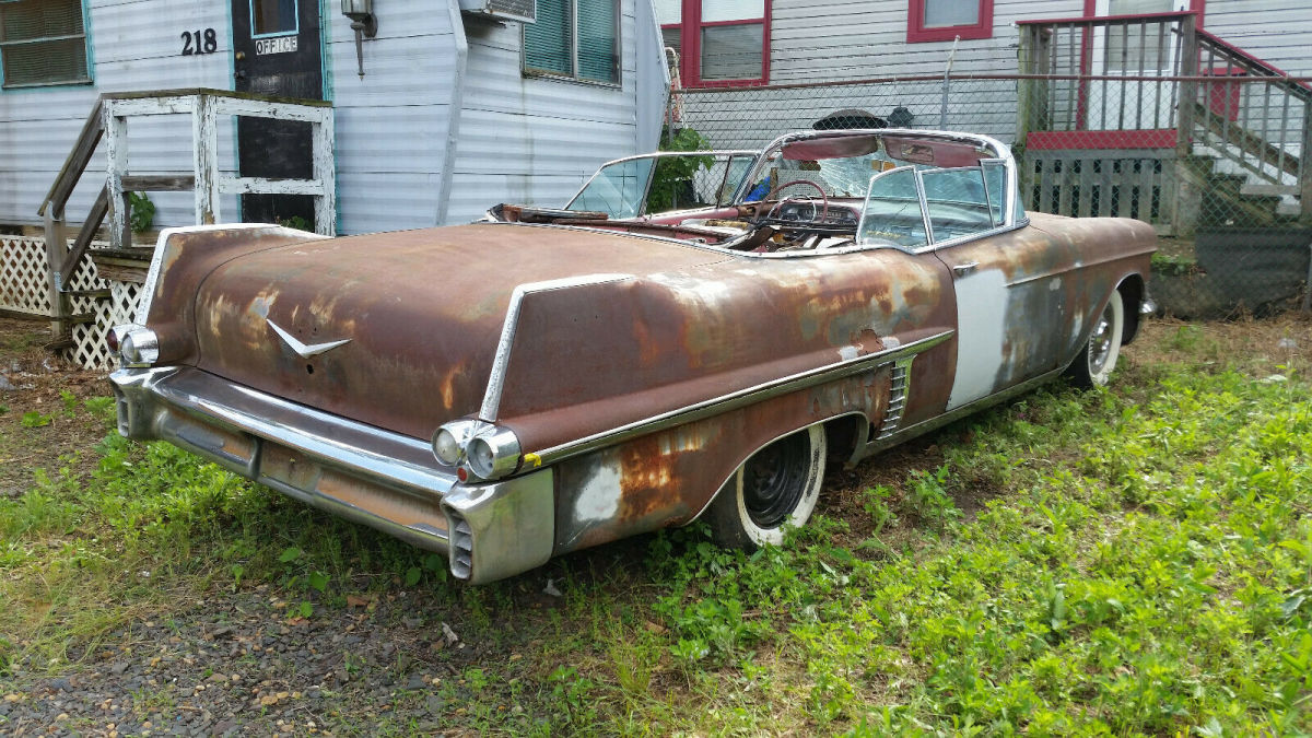 1957 Cadillac Series 62 Series 62 Convertible - photo 4