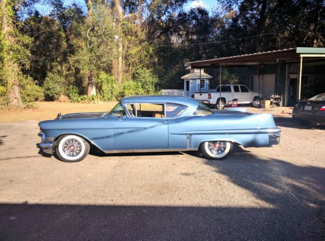 1957 Cadillac DeVille - photo 4