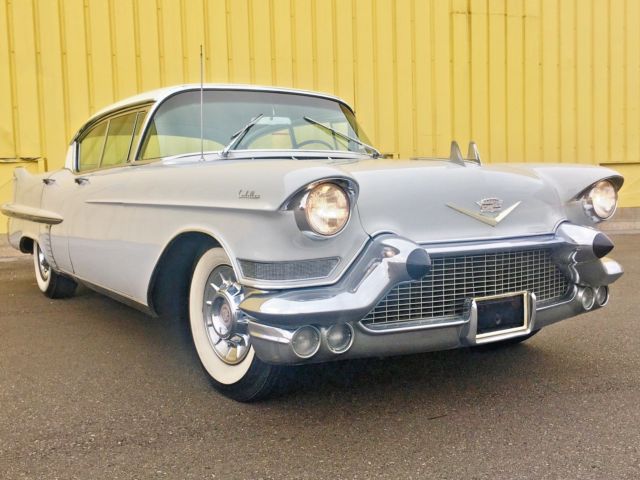 1957 Cadillac DeVille SERIES 62 SEDAN