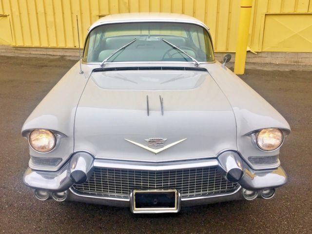 1957 Cadillac DeVille SERIES 62 SEDAN - photo 2