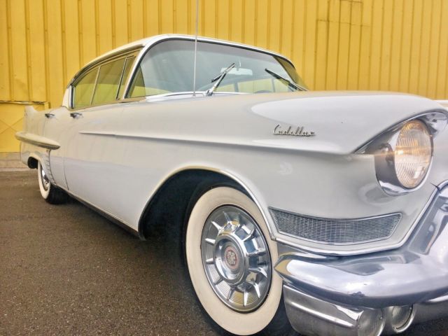 1957 Cadillac DeVille SERIES 62 SEDAN - photo 3
