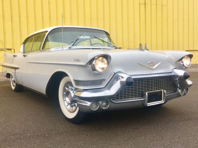 1957 Cadillac DeVille SERIES 62 SEDAN