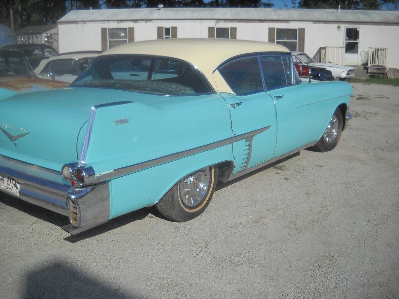 1957 Cadillac Series 62 Sedan DeVille - photo 4