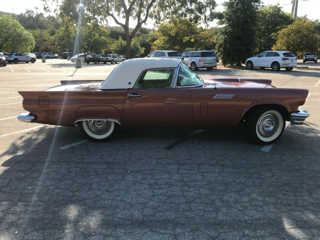 1957 Ford Thunderbird - photo 6