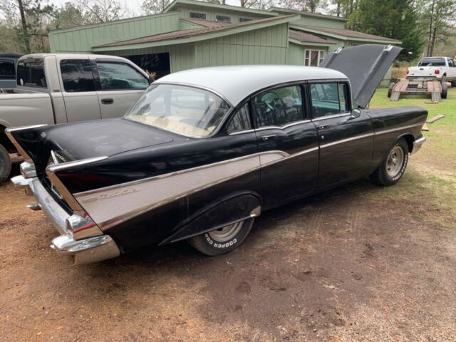 1957 Chevrolet Bel Air/150/210 - photo 4