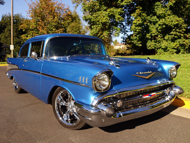 1957 Chevrolet 2 Door 210 Post w/ Bel Air Trim 327 V8 TH350 A/C Disc Brakes & PS 1957 Chevrolet Bel Air/150/210 210 Post