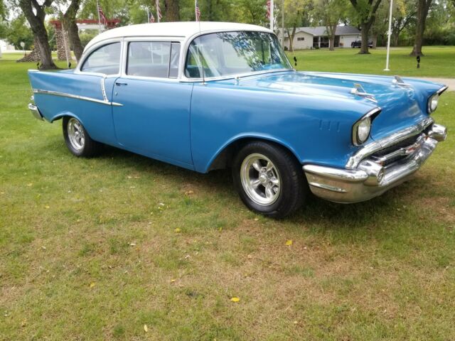 1957 Chevrolet Bel Air/150/210 210 - photo 2