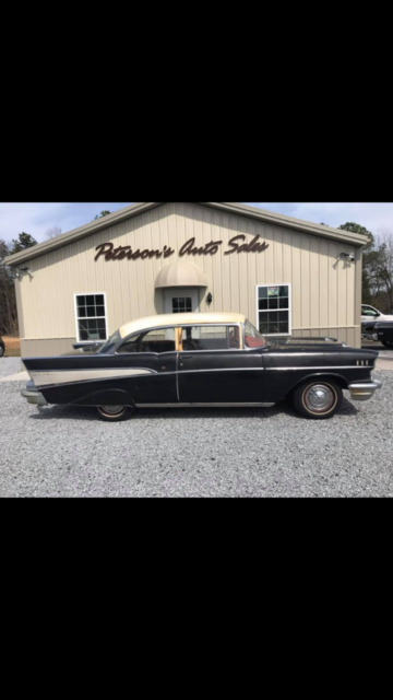 1957 CHEVROLET 2 DOOR POST ALL ORIGINAL, UNMOLESTED, MATCHING NUMBER 1957 Chevrolet Bel Air/150/210