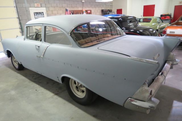 1957 Chevrolet Bel Air/150/210 2 door post sedan - photo 2