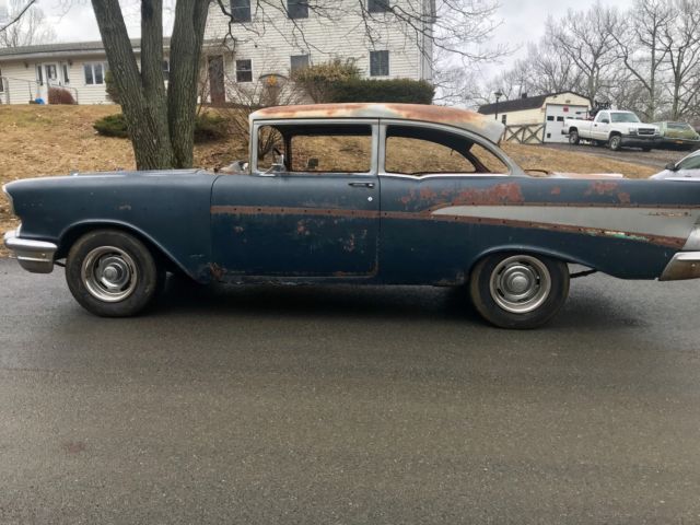 1957 Chevrolet 2 DR POST v8 STICK SHIFT SOUTH CAROLINA CAR RAT HOT STREET ROD 1957 Chevrolet Bel Air/150/210 Belair 2 DOOR POST v8 RUNS GOOD STICK SHIFT
