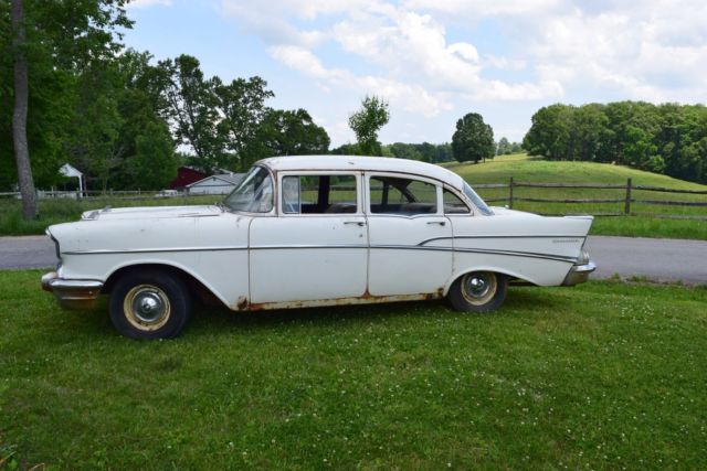 1957 Chevrolet Bel Air/150/210 - photo 2