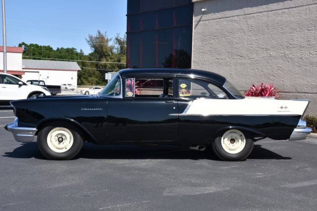 1957 Chevrolet Bel Air/150/210 Black Widow Rendition! Fuel Injected 283hp 6-Lug A - photo 4
