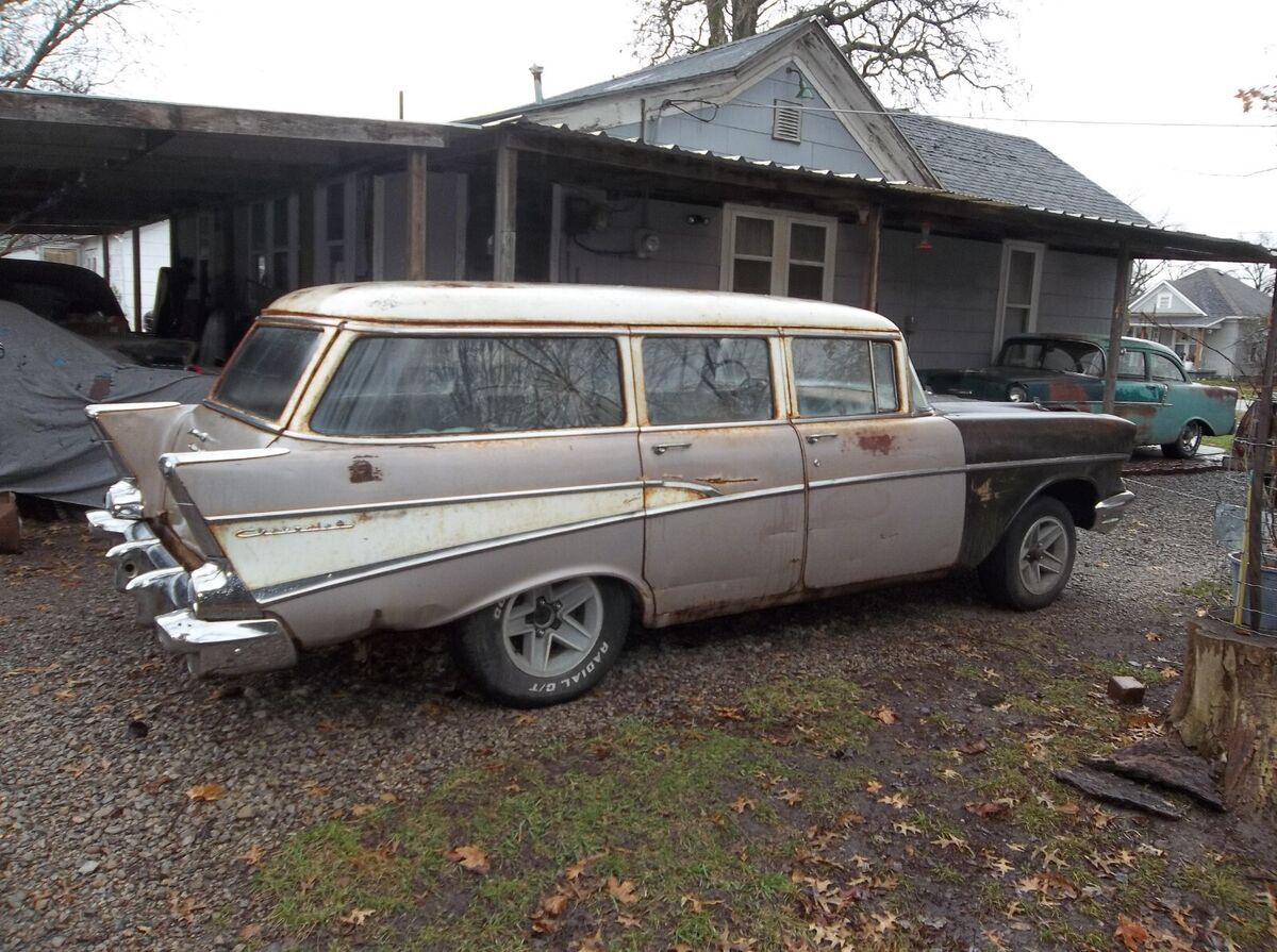 1957 Chevrolet Bel Air/150/210 210 TOWNSMAN 6 PASS WAGON - photo 3