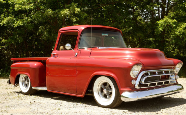 1957 Chevrolet Other Pickups Big Block, Big Window Restored Show Truck - photo 3