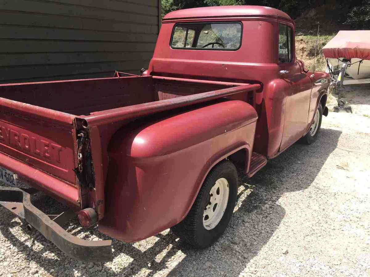 1957 Chevrolet 3100 stepside - photo 2