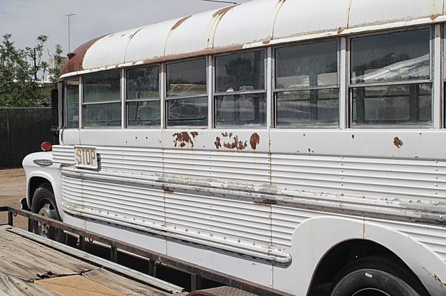 1957 Chevrolet Bus - photo 6