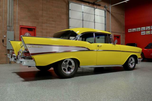 1957 CHEVROLET BEL AIR 2-DOOR CUSTOM HARDTOP 350ci/385hp SBC TH400 AC GORGEOUS! 1957 Chevrolet Bel Air/150/210 2-Door Hardtop Custom