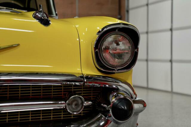 1957 Chevrolet Bel Air/150/210 2-Door Hardtop Custom - photo 12