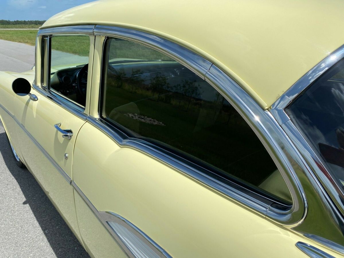 1957 Chevrolet Bel Air/150/210 HOT STREET ROD SHOW CAR RESTOMOD - photo 10