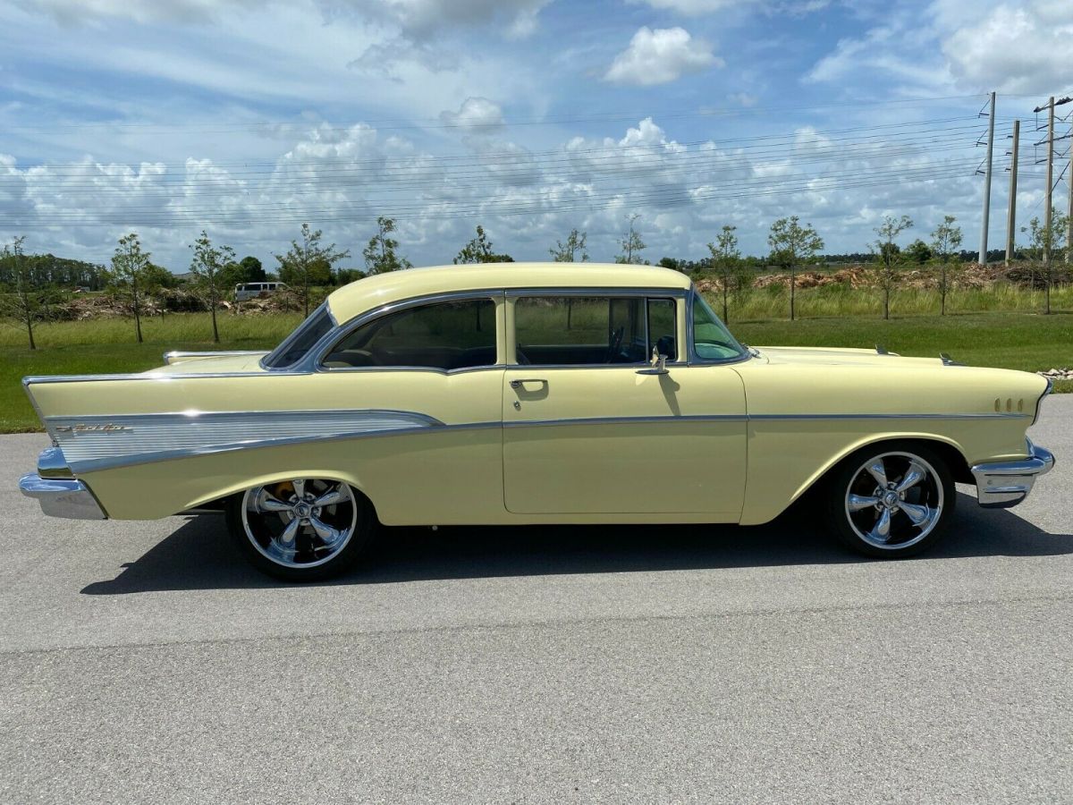 1957 Chevrolet Bel Air/150/210 HOT STREET ROD SHOW CAR RESTOMOD - photo 6