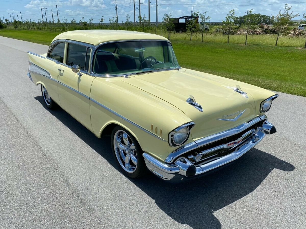 1957 Chevrolet Bel Air/150/210 HOT STREET ROD SHOW CAR RESTOMOD - photo 7