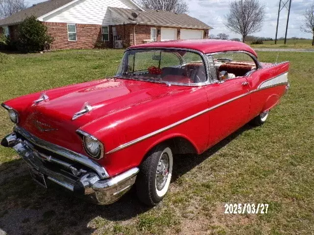 1957 Chevrolet Bel Air 2 dr hard top 327 4 spd. NO RESERVE bid to own must See!! 1957 Chevrolet Bel Air/150/210