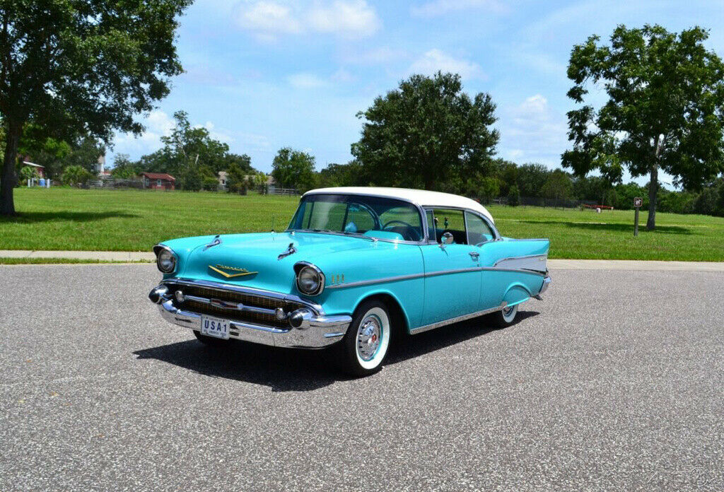 1957 Chevrolet Bel Air/150/210 Two tone Indian Ivory & Tropical Turquoise - photo 4