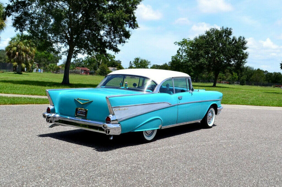 1957 Chevrolet Bel Air/150/210 Two tone Indian Ivory & Tropical Turquoise - photo 8