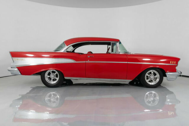1957 Chevrolet Bel Air/150/210 4-Speed Air Conditioning - photo 10