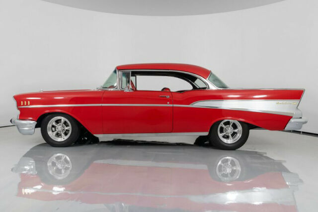 1957 Chevrolet Bel Air/150/210 4-Speed Air Conditioning - photo 5