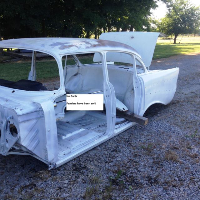 1957 Chevrolet Bel Air/150/210 4 door - photo 3