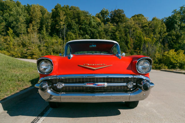 1957 Chevrolet Bel Air/150/210 4 Door Hardtop - photo 2