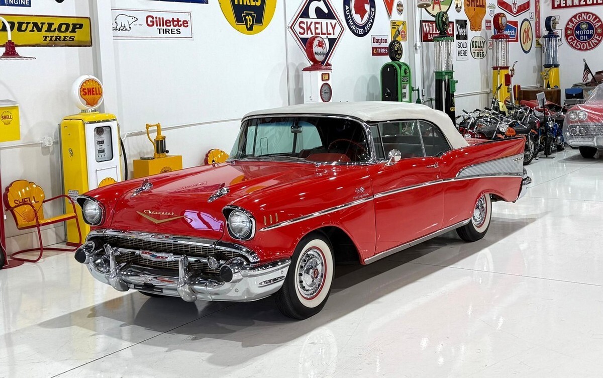 1957 Chevrolet Bel Air Conv - photo 2
