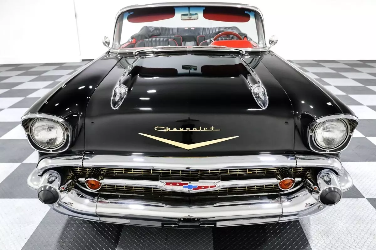 1957 Chevrolet Bel Air/150/210 Convertible - photo 3