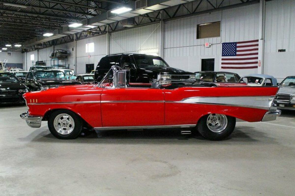 1957 Chevrolet Bel Air/150/210 Convertible - photo 2